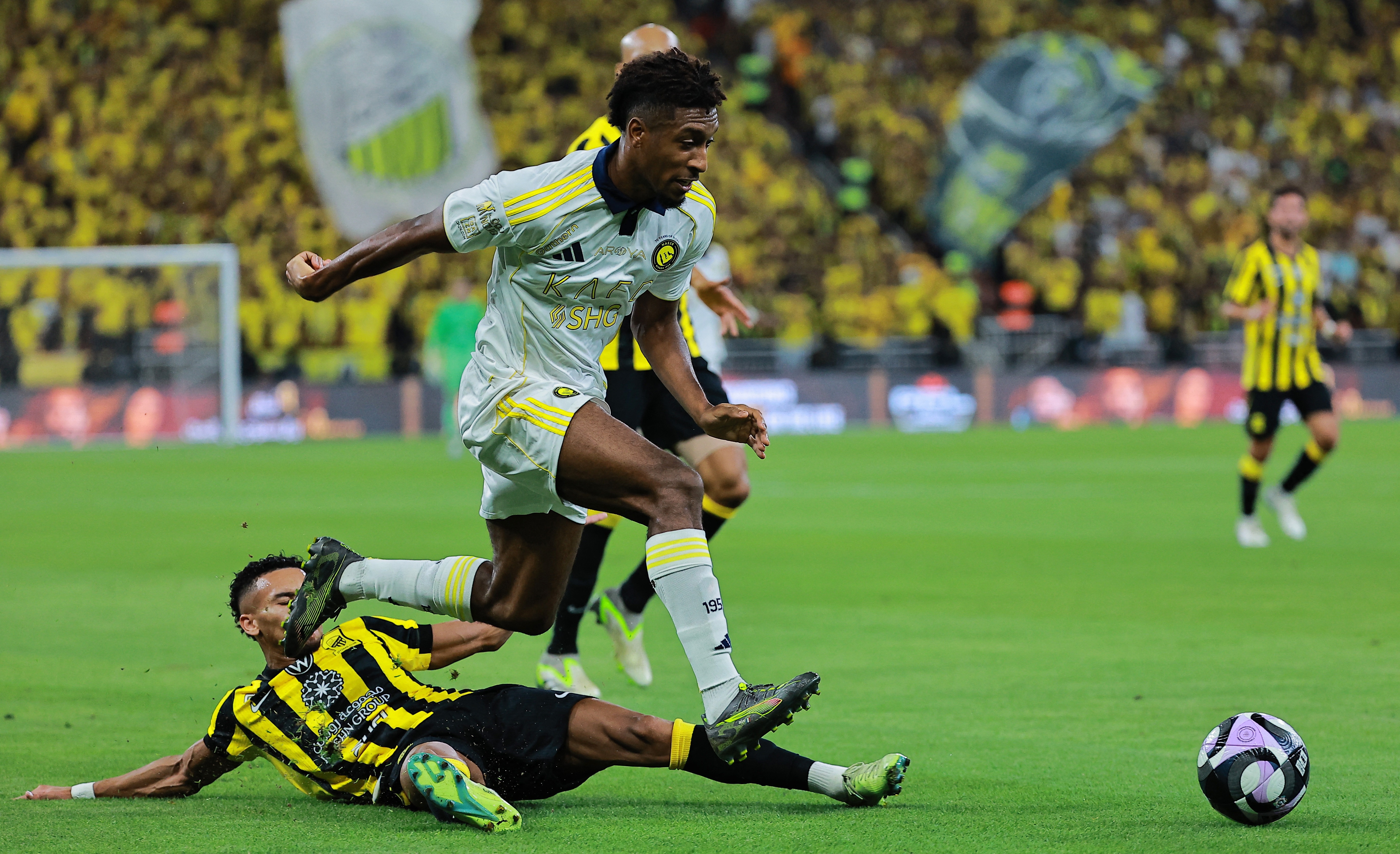 开云-沙特媒体：科曼和西马坎周三接受了检查，以确定具体伤情